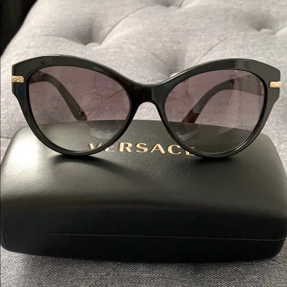 NEW Versace sunglasses!
